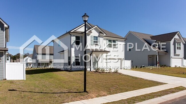 Building Photo - 227 W L Miller Dr
