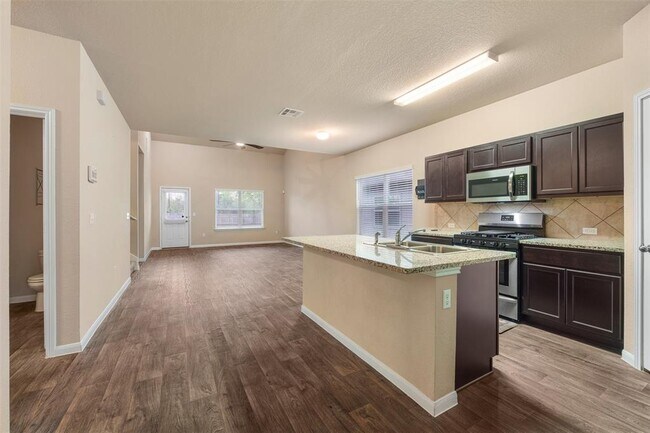 Foto del edificio - 202 Orchard Ln