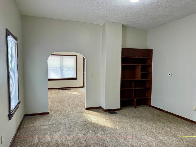 Foto del edificio - 222 E 4th St