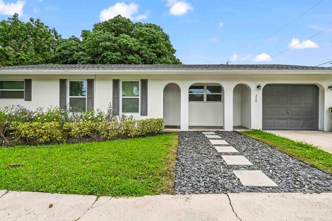 Foto del edificio - 268 NW 12th St