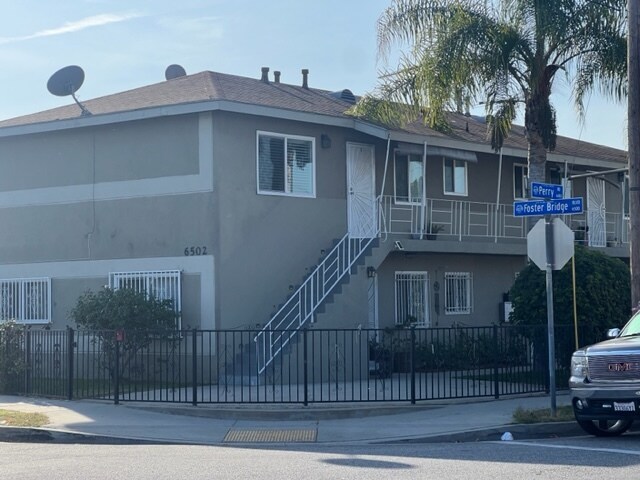 Foto del edificio - 6502 Foster Bridge Blvd