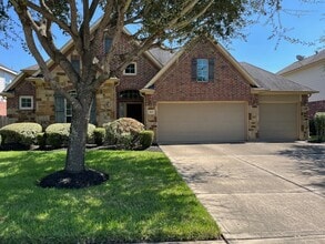 Building Photo - 827 Aqua Vista Ln