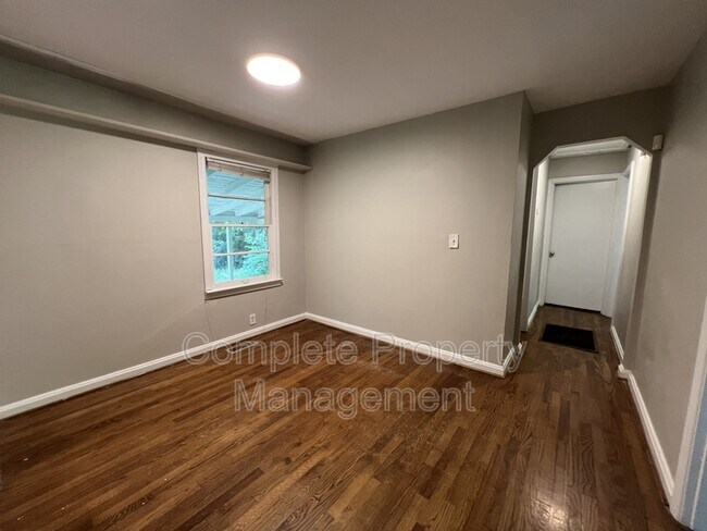 Foto del edificio - 603 Camp Ct