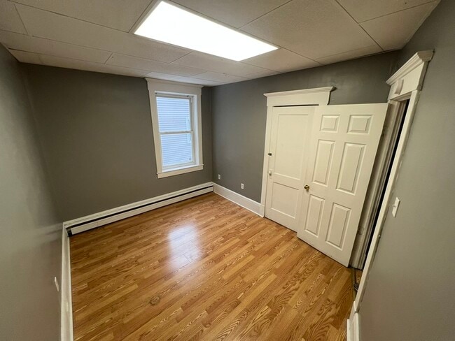 Building Photo - 443-445 Scott St