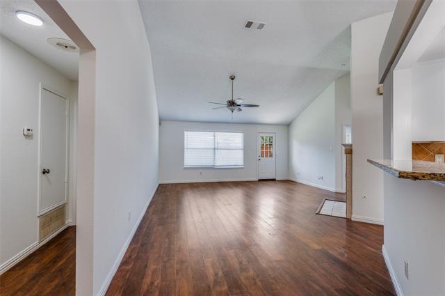 Building Photo - 1940 Helen Ln