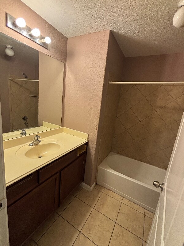 Foto del edificio - 4606 Le Villas