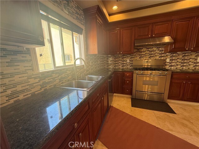 Foto del edificio - 4015 W 133rd St