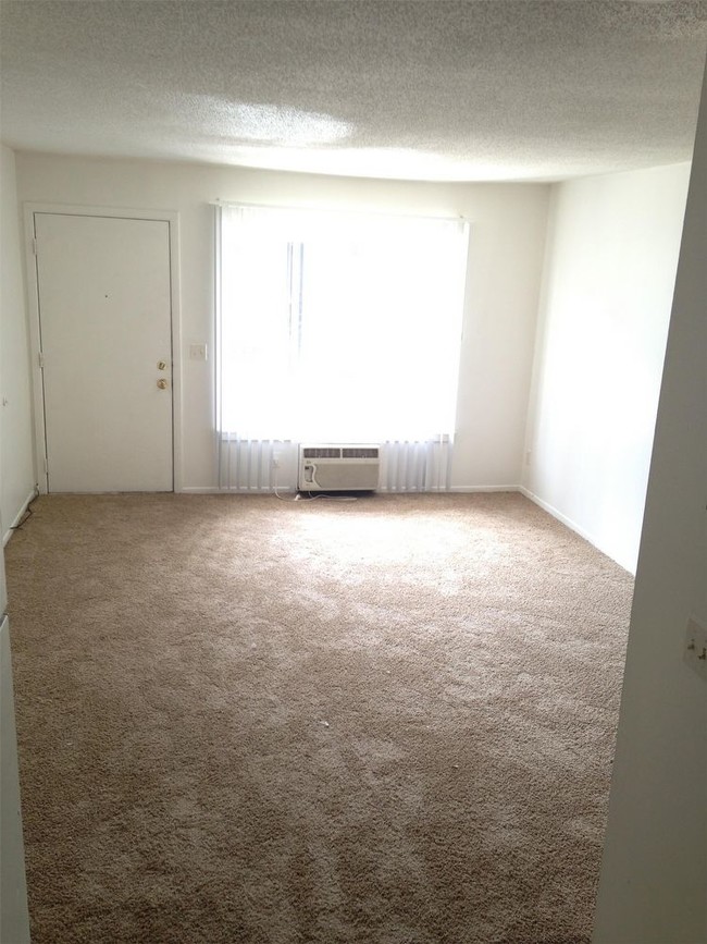 Foto del edificio - 20539 Southfield Road - 107