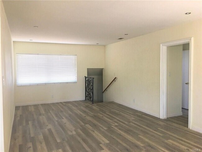 Foto del edificio - 976 E Edgecomb St