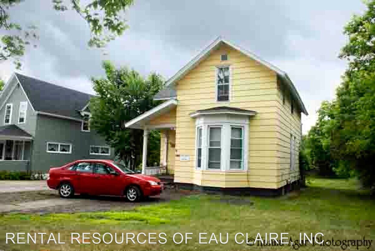 1234 S Dewey St, Eau Claire, WI 54701 House Rental in Eau Claire, WI