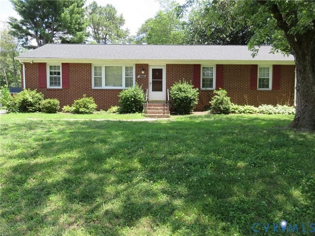 Building Photo - 8090 Dunwoody Rd