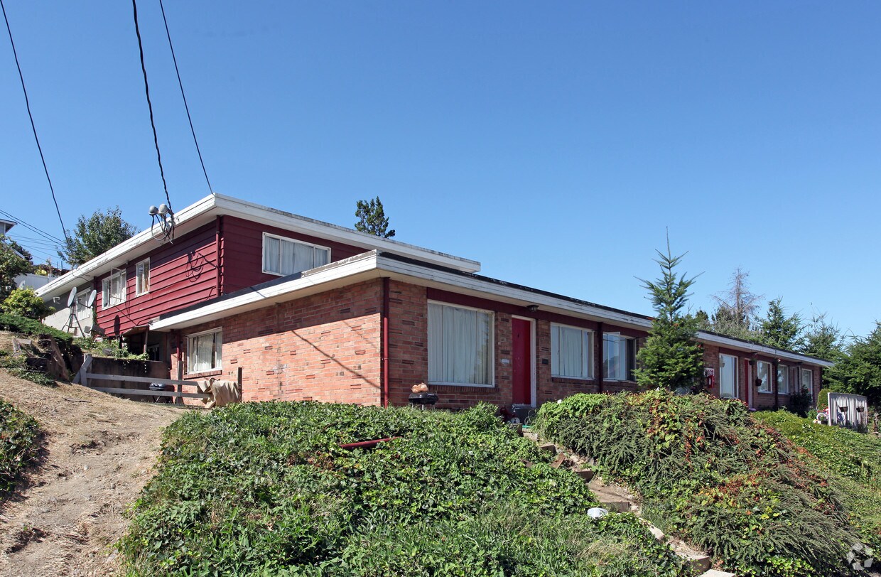 Building Photo - Pacific Terrace