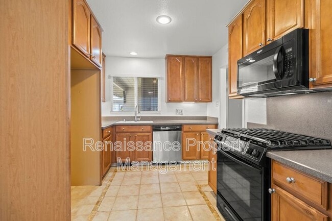 Building Photo - 5619 N El Dorado St