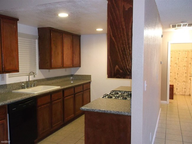 Foto del edificio - 15420 Broken Bow Rd