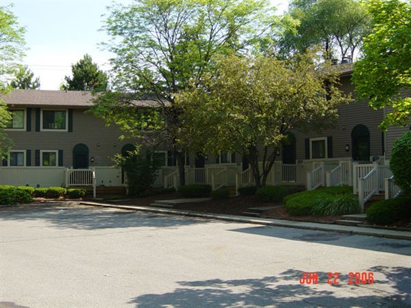 Building Photo - 2196 Regency Dr