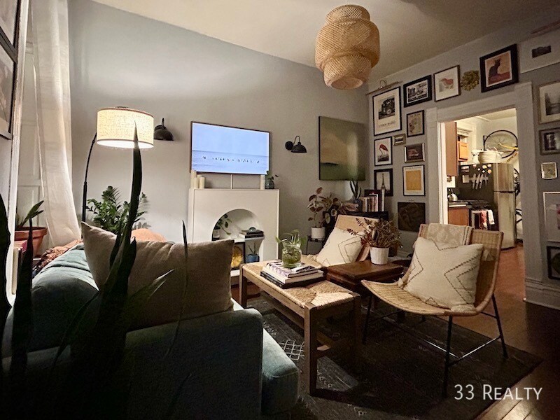 Foto principal - 1 bed / 1 bath located in Noble Square