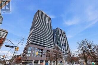 Building Photo - 2075 Lakeshore Rd.