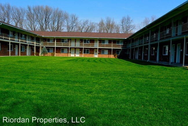 Building Photo - 1206 Western Hills Dr