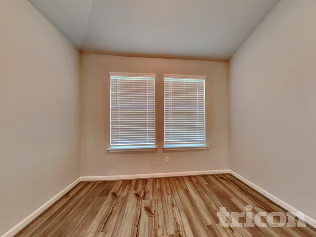 Foto del edificio - 5507 Shasta Pl