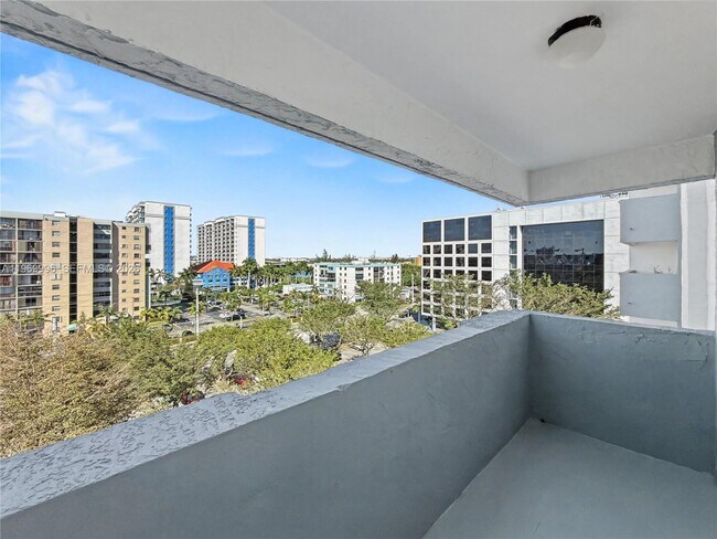 Foto del edificio - 5050 NW 7th St