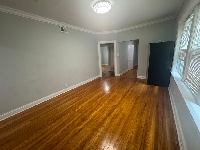 Foto del edificio - 5405 N Sawyer Ave