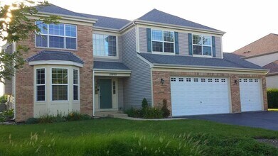 Building Photo - 10999 Manhattan Dr