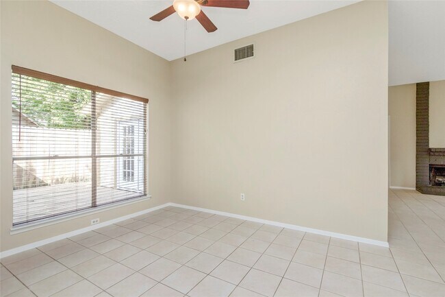 Foto del edificio - 6903 Foxmont Ln