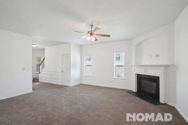Building Photo - Spacious 5BR House in Lithonia