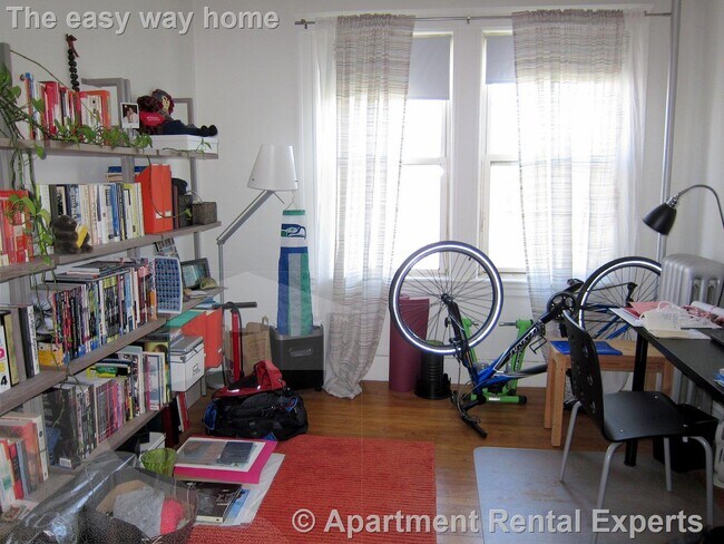 Building Photo - 155 Summer St