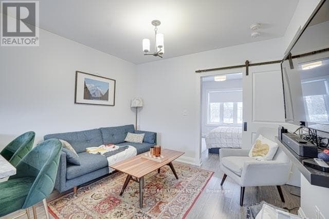 Photo du bâtiment - 36 Winona Dr