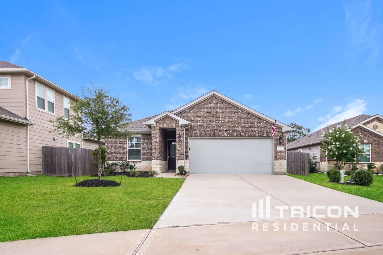 Foto principal - 2311 E WInding Pines