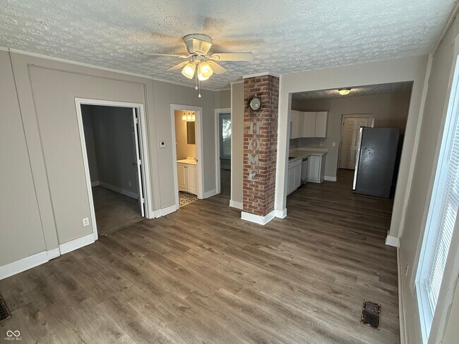 Foto del edificio - 3449 Boulevard Pl