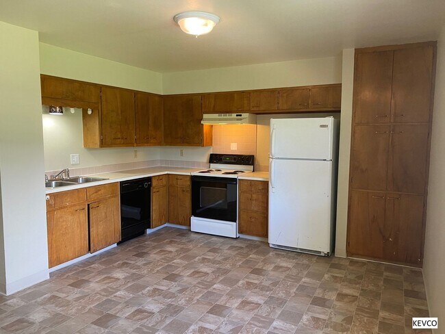 Building Photo - 1105-1107 Fuqua Dr