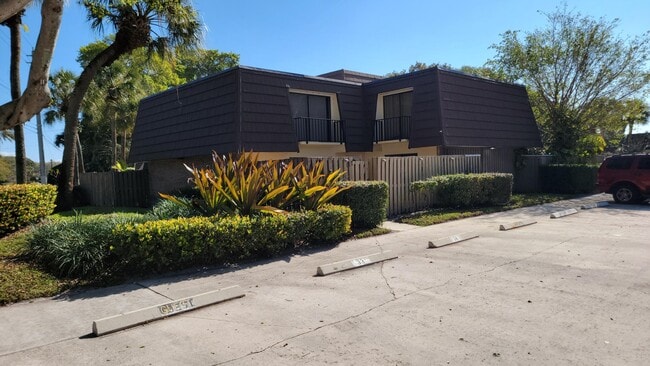 Foto del edificio - 117 1st Ct