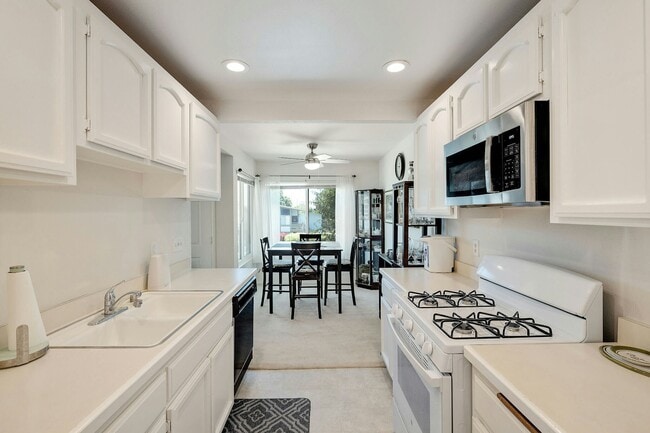 Foto del edificio - 20561 S Vermont Ave
