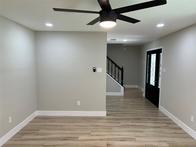 Building Photo - 22 Cricket Hollow Pl