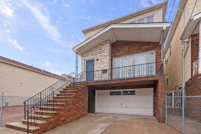 Building Photo - 238 Terrace Ave