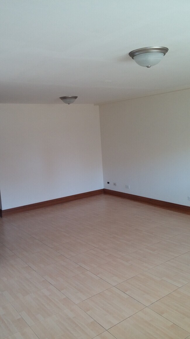 Foto del edificio - 5009 N Mango Ave