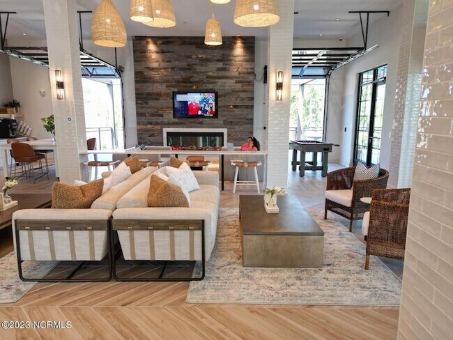 Building Photo - 4711 Azalea Landing Dr