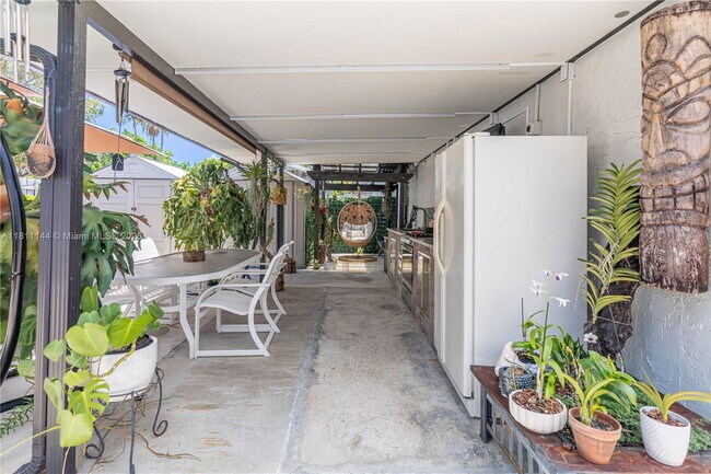Foto del edificio - 6931 SW 154th Ct