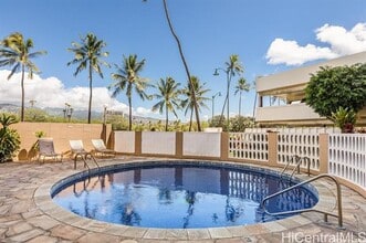 Building Photo - 2415 Ala Wai Blvd