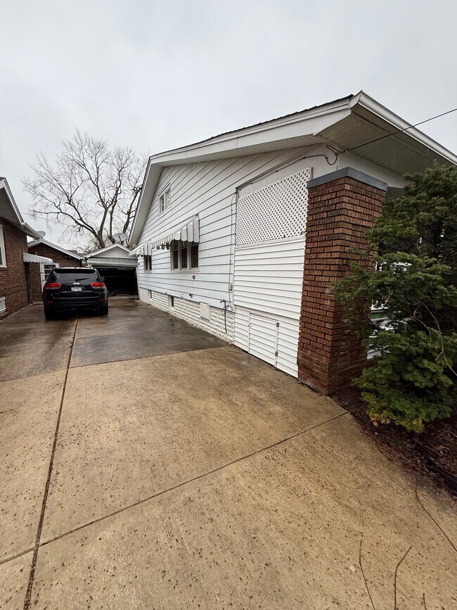 Foto del edificio - 1718 E Cantrell St