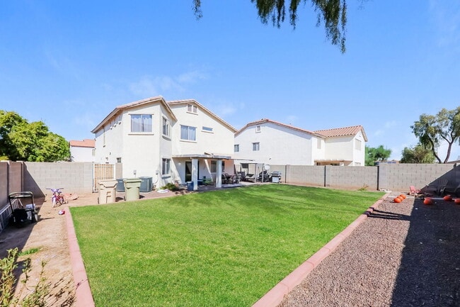 Photo - 5945 N 73rd Dr House