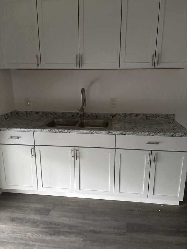 Foto del edificio - 19639 Moross Rd