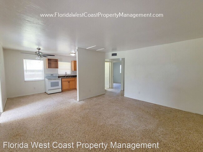 Building Photo - 2 br, 1 bath House - 2467 Hyde Park St