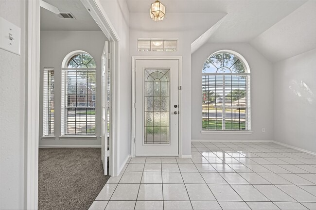 Building Photo - 3314 Zubin Ln