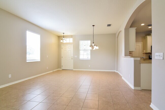 Foto del edificio - 8574 Deer Chase Dr