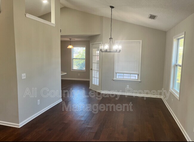 Building Photo - 3100 Oak Grove Rd SW