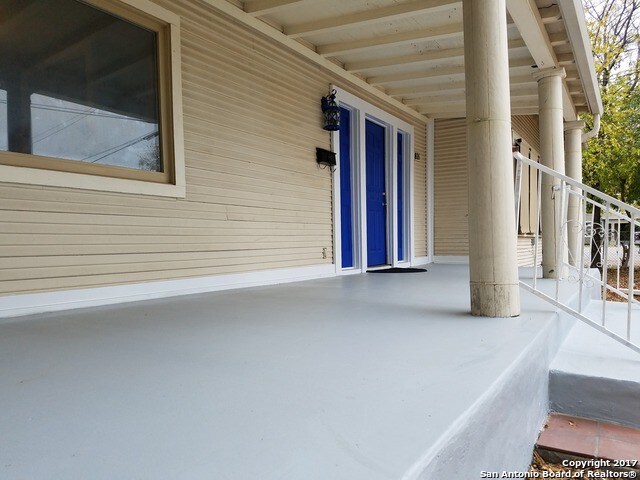 Building Photo - 816 Ogden St