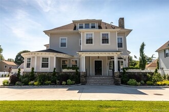 Building Photo - 314 S Ocean Ave